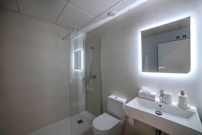 Image No.14-3 Bed Property for sale