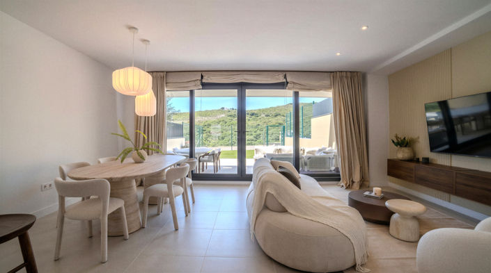 Image No.18-3 Bed Property for sale