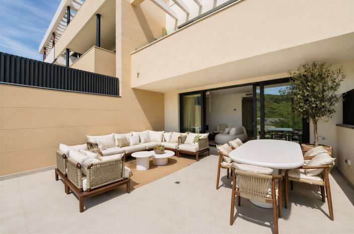 Image No.4-3 Bed Property for sale