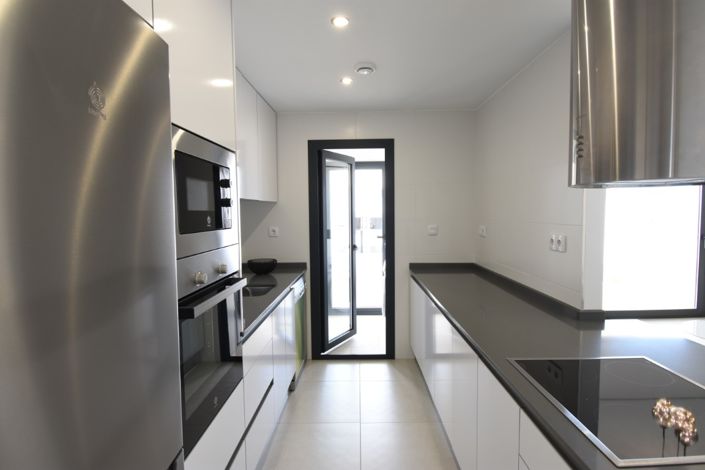 Image No.12-3 Bed Apartment for sale