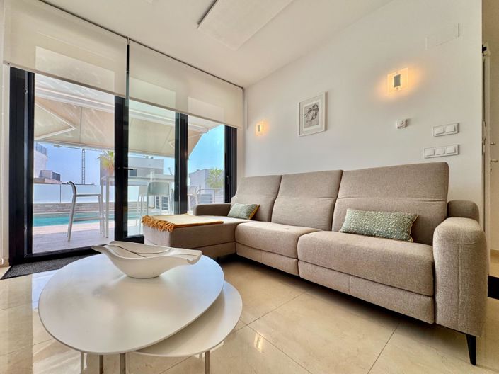 Image No.19-3 Bed Villa for sale