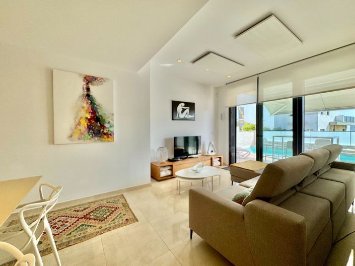 Image No.3-3 Bed Villa for sale