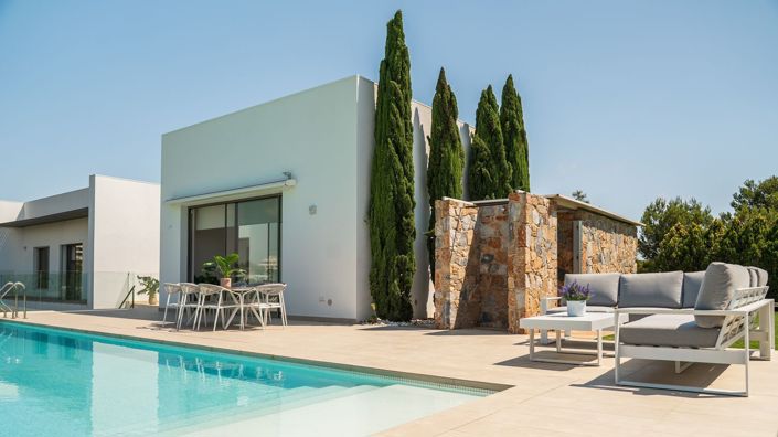 Image No.3-4 Bed Villa for sale