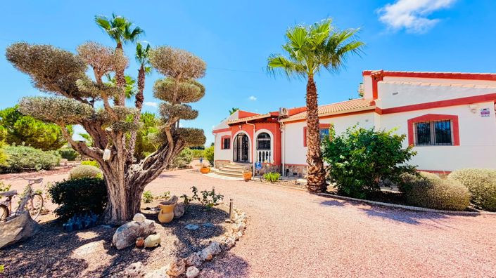 Image No.9-5 Bed Villa for sale