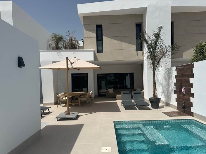 Image No.37-3 Bed Villa for sale