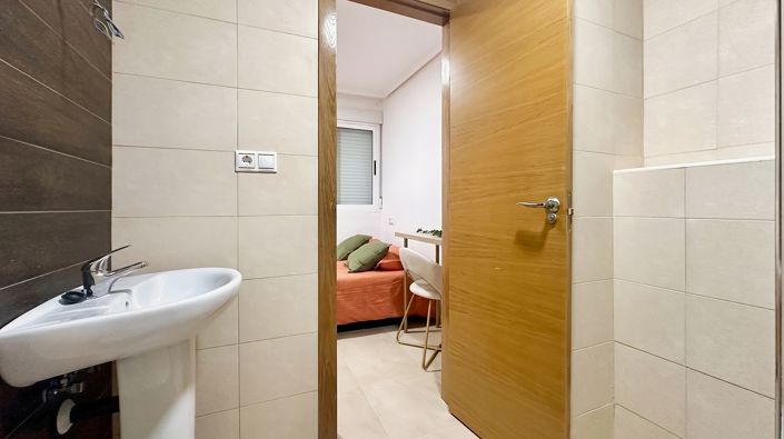 Image No.19-3 Bed Apartment for sale