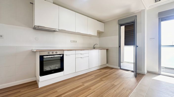 Image No.2-3 Bed Apartment for sale