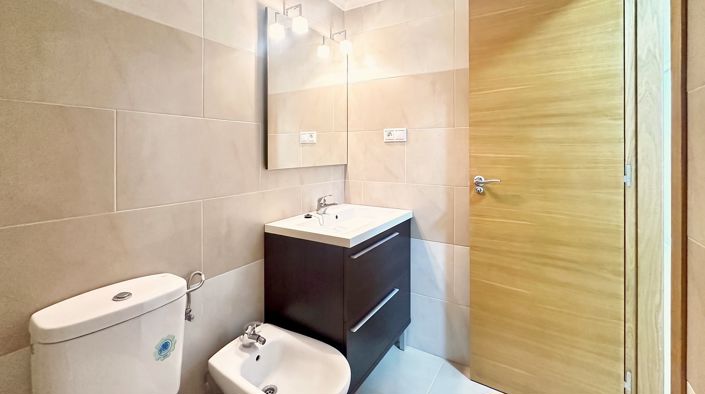 Image No.22-3 Bed Apartment for sale