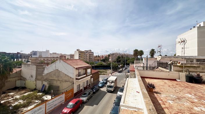 Image No.24-3 Bed Apartment for sale