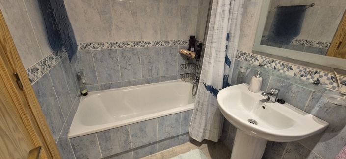 Image No.18-2 Bed Apartment for sale