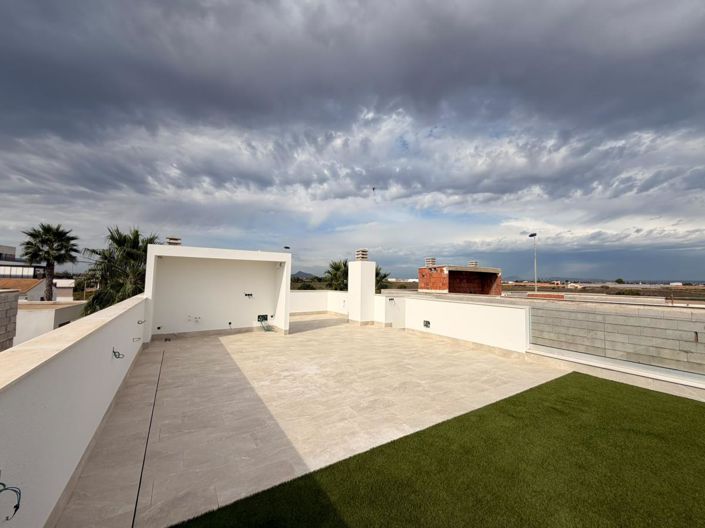 Image No.36-2 Bed Apartment for sale