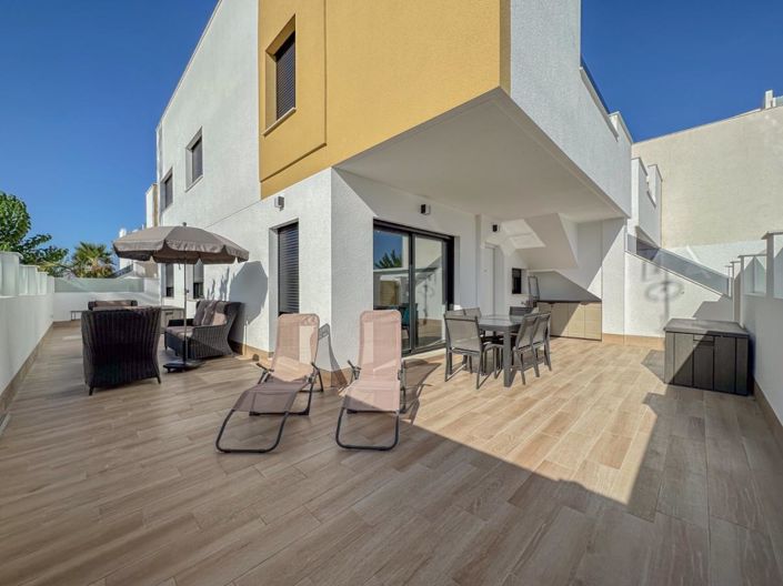 Image No.12-2 Bed Apartment for sale
