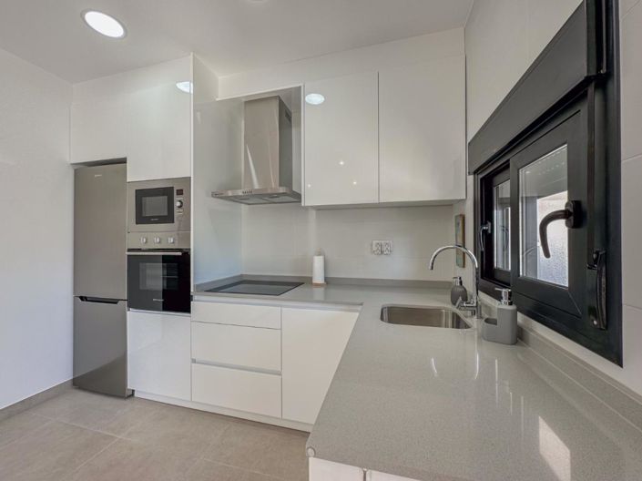 Image No.15-2 Bed Apartment for sale