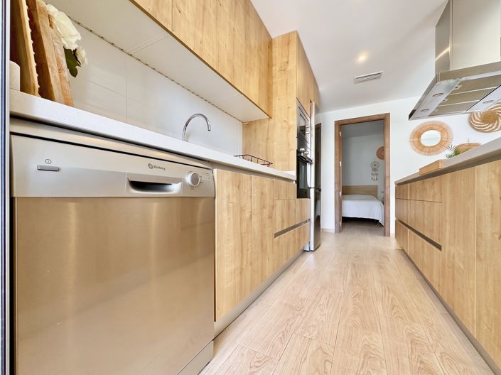 Image No.18-2 Bed Apartment for sale