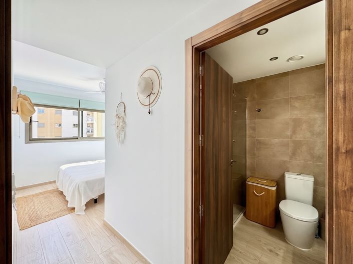 Image No.22-2 Bed Apartment for sale