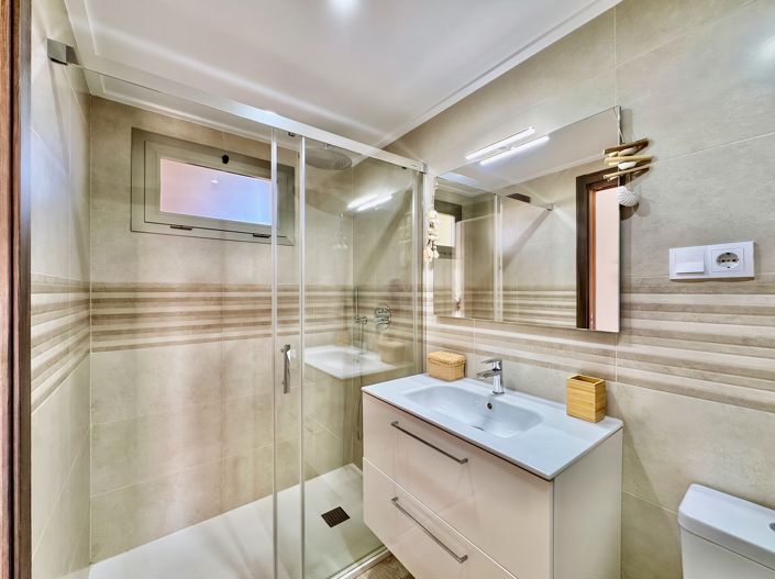Image No.30-2 Bed Apartment for sale