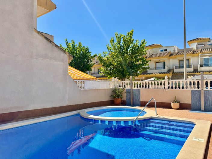 Image No.40-3 Bed Duplex for sale