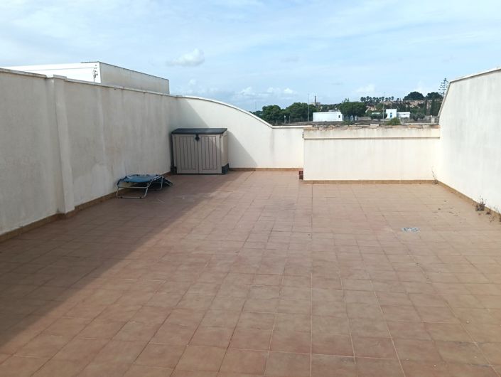 Image No.16-2 Bed Property for sale
