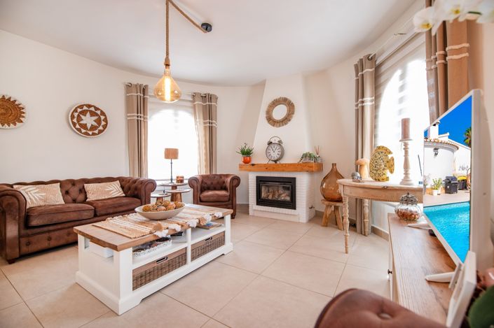 Image No.20-2 Bed Villa for sale