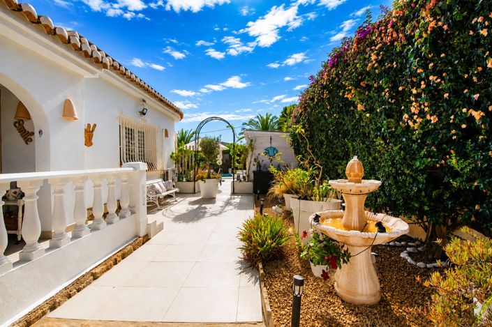 Image No.40-2 Bed Villa for sale