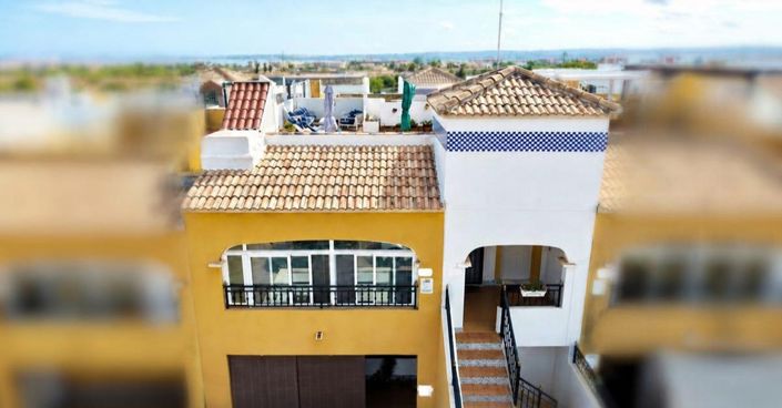 Image No.5-2 Bed Property for sale