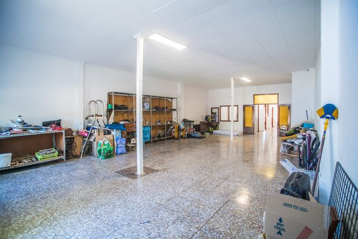 Image No.12-4 Bed House for sale
