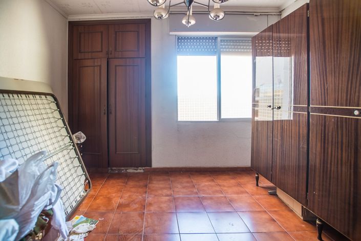 Image No.19-4 Bed House for sale