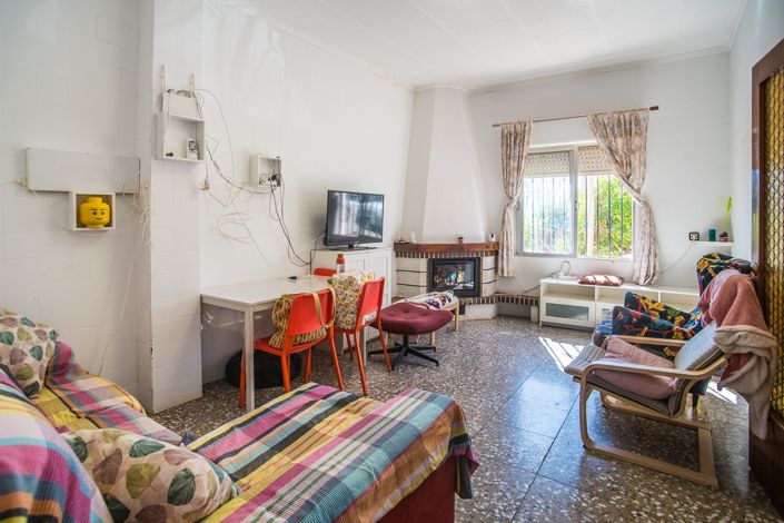Image No.6-4 Bed House for sale