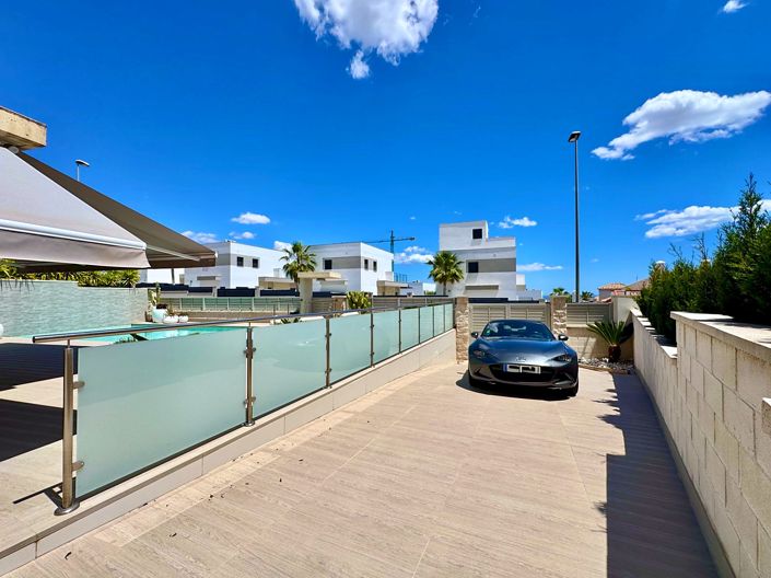 Image No.42-4 Bed Villa for sale