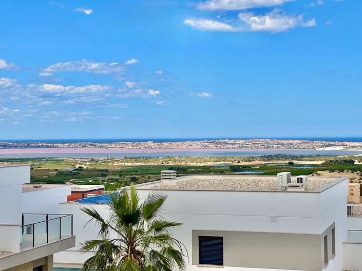 Image No.49-4 Bed Villa for sale