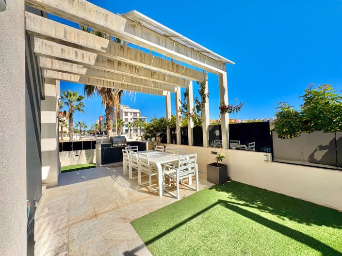Image No.48-4 Bed Villa for sale