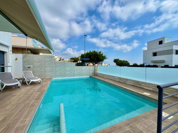 Image No.48-3 Bed Villa for sale