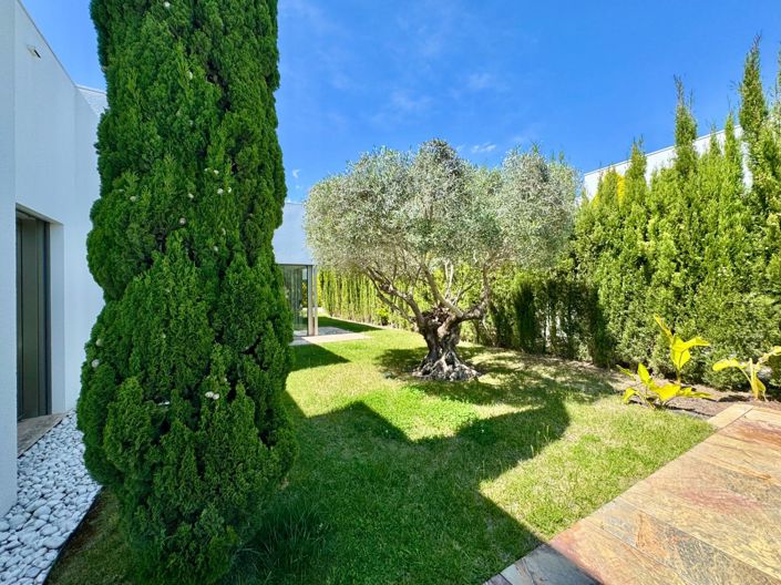 Image No.38-3 Bed Villa for sale