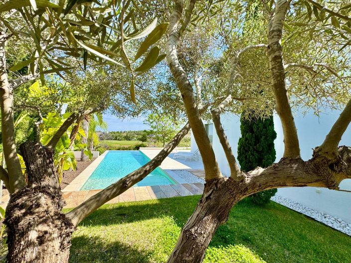 Image No.41-3 Bed Villa for sale