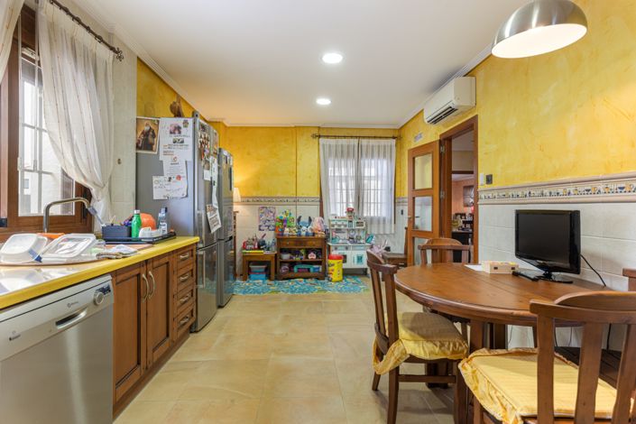 Image No.17-4 Bed Villa for sale