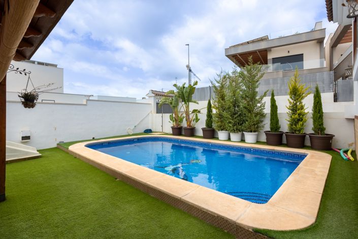 Image No.34-4 Bed Villa for sale