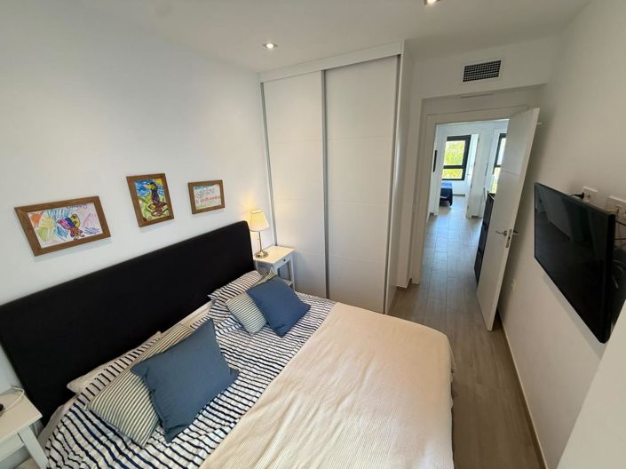 Image No.17-3 Bed Apartment for sale