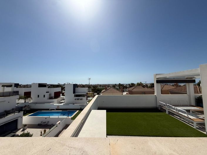 Image No.27-3 Bed Apartment for sale