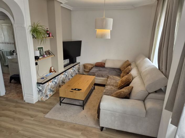 Image No.33-2 Bed Property for sale