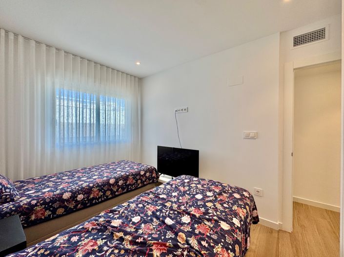 Image No.10-3 Bed Penthouse for sale