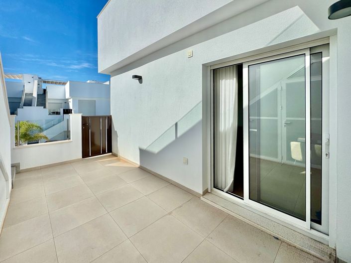 Image No.25-3 Bed Penthouse for sale