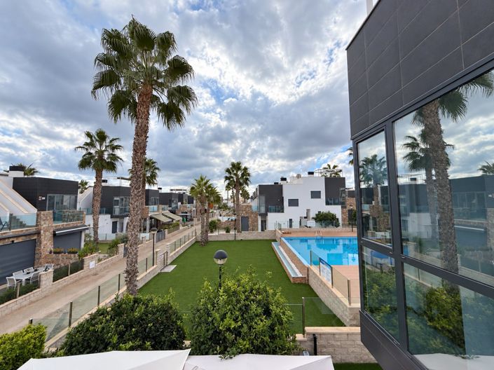 Image No.21-3 Bed Duplex for sale