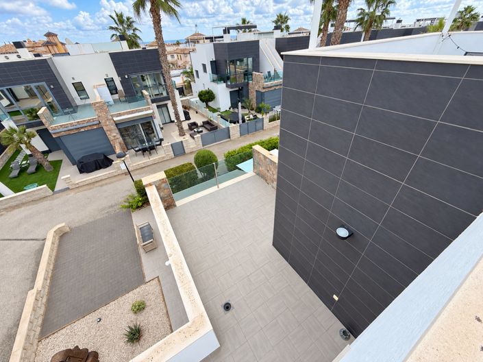 Image No.24-3 Bed Duplex for sale