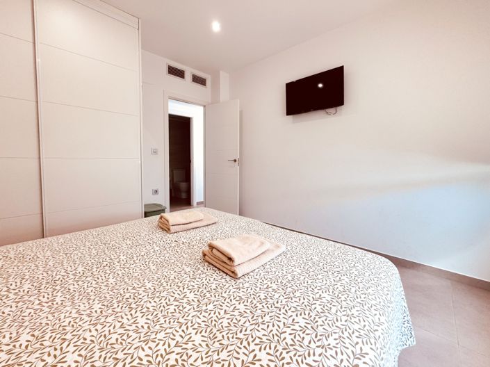 Image No.13-2 Bed Apartment for sale