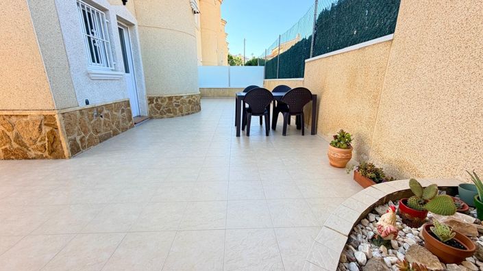 Image No.32-3 Bed Property for sale