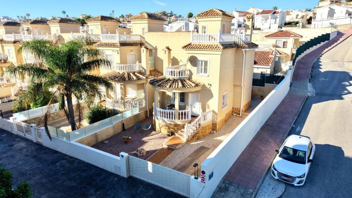 Image No.38-3 Bed Property for sale