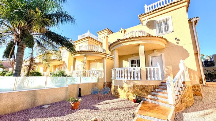 Image No.6-3 Bed Property for sale