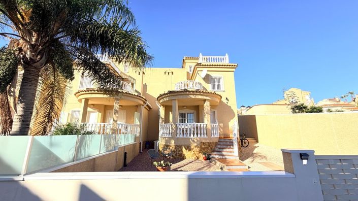Image No.7-3 Bed Property for sale