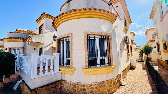 Image No.21-3 Bed Villa for sale