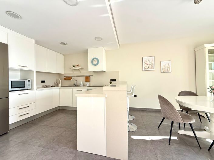 Image No.12-2 Bed Apartment for sale